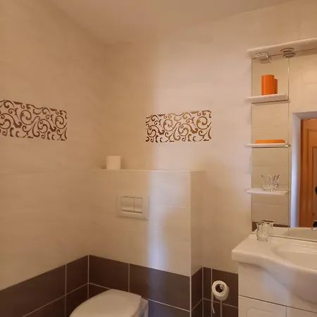 Maison d'hôtes Les Bacchusiennes 3*